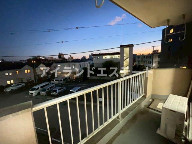 ニューコーポ中島　バイク相談　角部屋　陽当たり良好のバルコニー