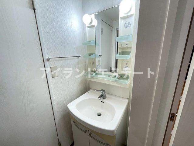 ニューコーポ中島　バイク相談　角部屋　陽当たり良好の洗面所