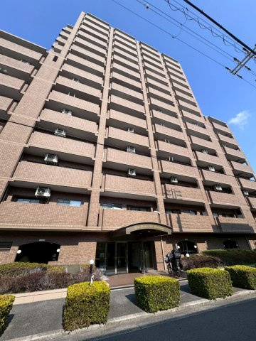 ライオンズマンション城東緑橋の外観|大阪メトロ中央線「緑橋」駅まで徒歩約8分です。