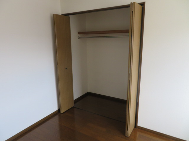 姫路市香寺町香呂のハイツの収納