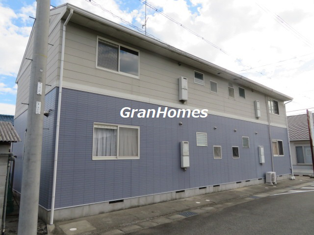 姫路市香寺町香呂のハイツの外観