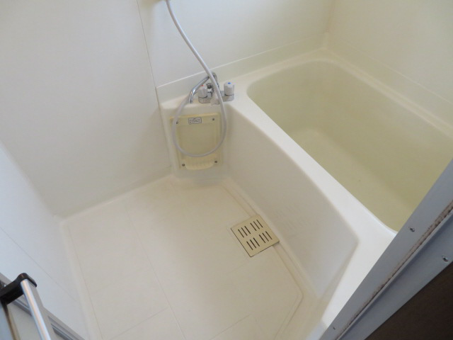 姫路市香寺町香呂のハイツの浴室