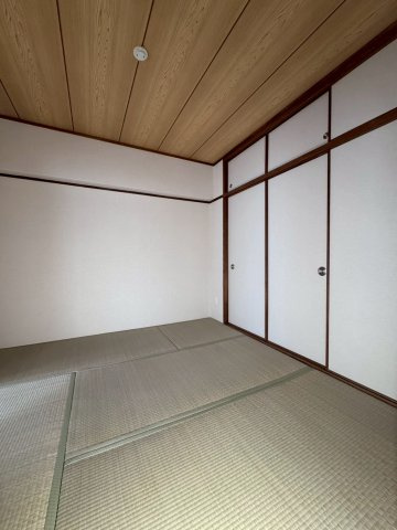 ハイマートすみれの和室