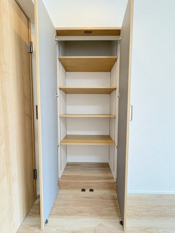 アミティ三郷早稲田6-1-2号棟の収納|同施工会社の参考写真になります。