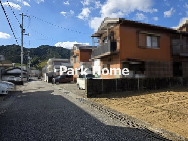 高知市六泉寺町 ① 新築戸建ての前面道路含む現地写真