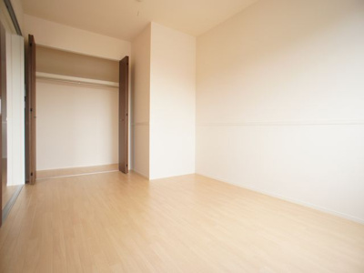 【収納】 | プランドール | 充実収納付きの北側洋間です♪