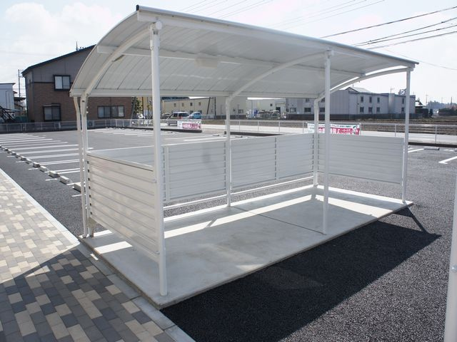 【その他共用部分】 | プランドール | 屋根付きの駐輪場があります♪