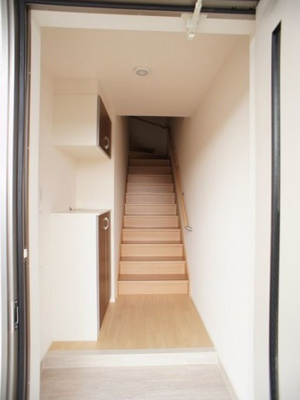 【玄関】 | プランドール | 1階玄関専用内階段！シューズボックスが付いています♪
