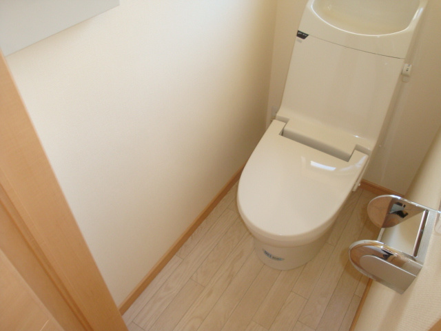 平井2丁目期限付き貸家のトイレ