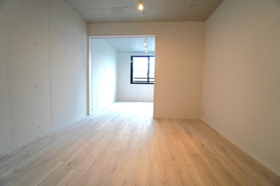 【居間・リビング】 | ＣＲＥＡＴＩＦ西池袋 | ※写真は同タイプ住戸です。