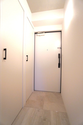 【玄関】 | ＣＲＥＡＴＩＦ西池袋 | ※写真は同タイプ住戸です。