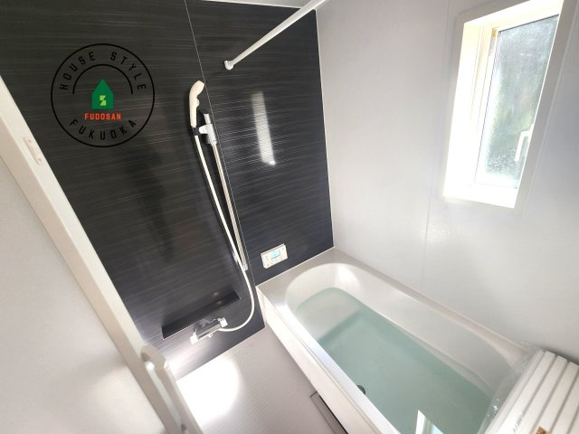 糟屋郡須恵町須恵第3-1棟（1号棟）の浴室|浴室は一日の疲れを癒す場所だから、家族みんながゆったりできる快適設計。追い炊き機能付きオートバス。安定した温度で、いつでも快適に入浴できます。