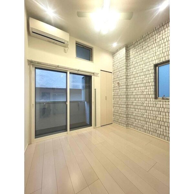 【居間・リビング】 | ファーストメゾン車道 | こちらの居間で趣味の時間をお楽しみください