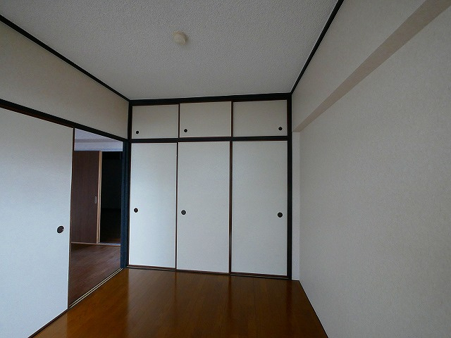 大宮1丁目ビルの和室