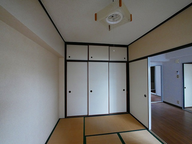 大宮1丁目ビルの和室
