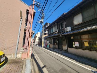 なかよしマンションの周辺|前面道路