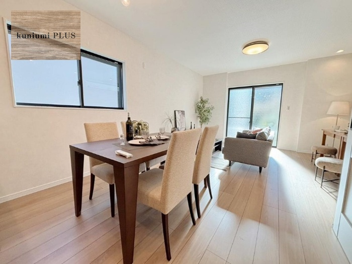 枚方市東香里新町の居間・リビング