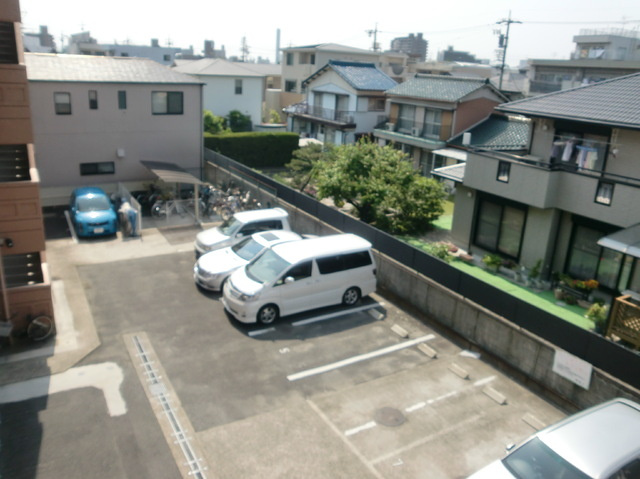 【駐車場】 | オオタかなれ川ハイツ
