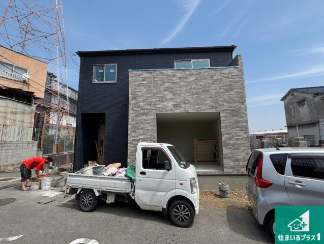 高槻市下田部町　新築一戸建ての外観|現在建築中！落ち着いた街並みで新生活を始めることが出来そう！周辺の物件も併せてご紹介させて頂きます！