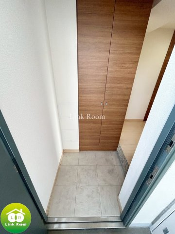 プレール・ドゥーク西大島駅前の玄関