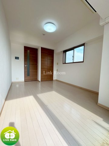 プレール・ドゥーク西大島駅前の寝室