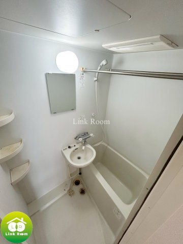 プレール・ドゥーク西大島駅前の浴室