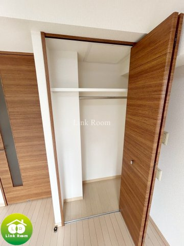 プレール・ドゥーク西大島駅前の収納