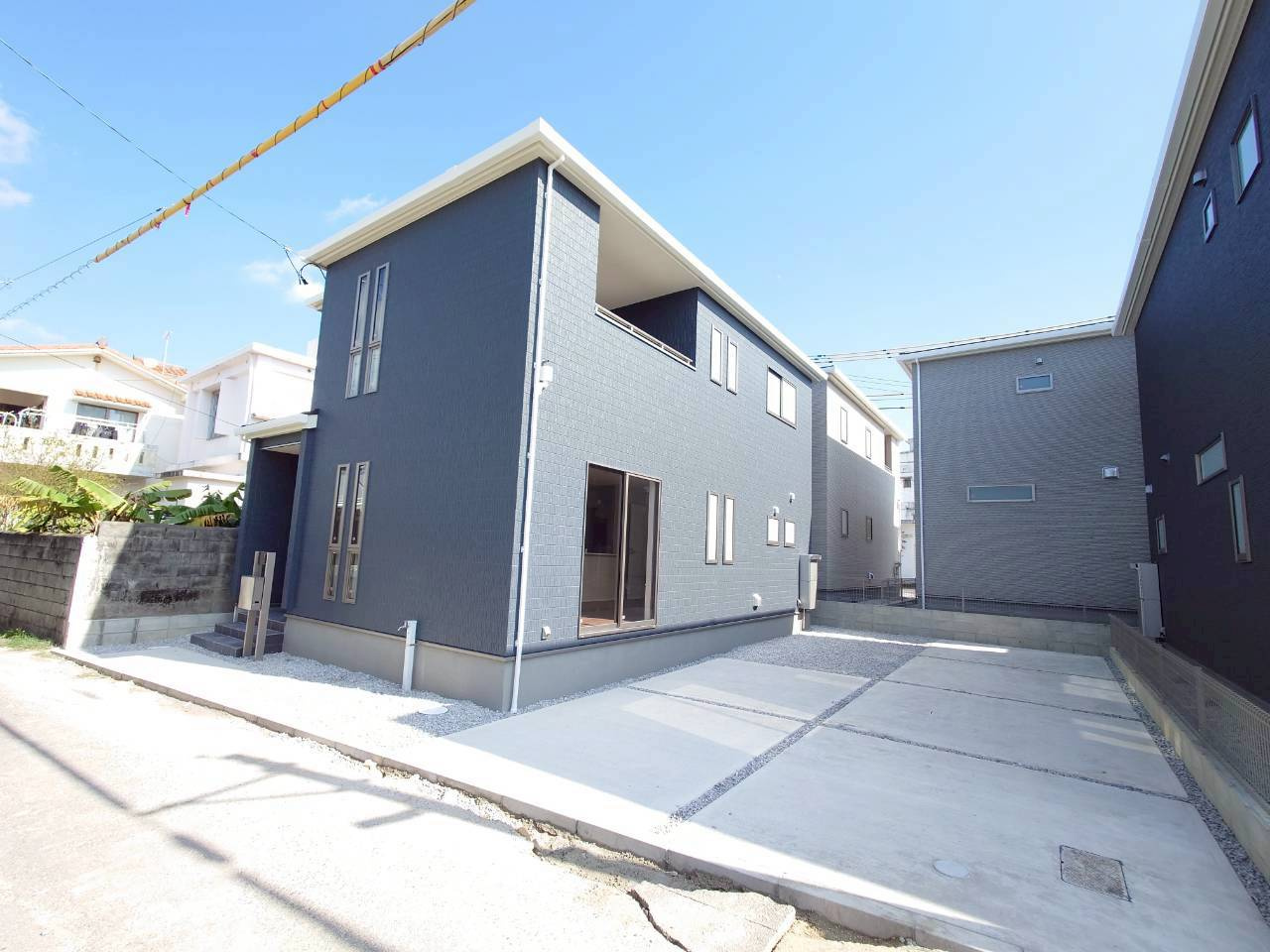 ■■うるま市石川第5－1号棟（全5棟）の駐車場|駐車場があるので、車を買う予定の方も安心です