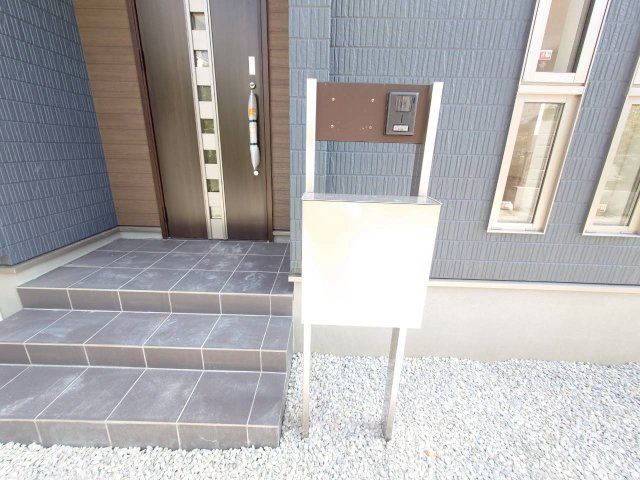 ■■うるま市石川第5－1号棟（全5棟）の玄関|玄関です