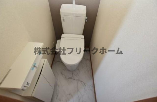 三鷹市井の頭２丁目の賃貸マンションのトイレ