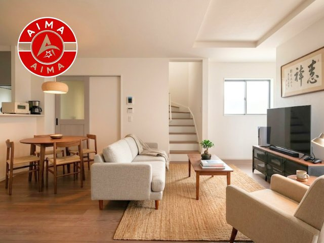 太宰府市朱雀4丁目第4-2棟（2号棟）　の居間・リビング|明るく開放的なリビングダイニングは豊かな陽光が注ぎ込み、やすらぎの空間を演出してくれます。ご家族で楽しいひとときをお過ごし下さい。※家具はCGを合成したものです。