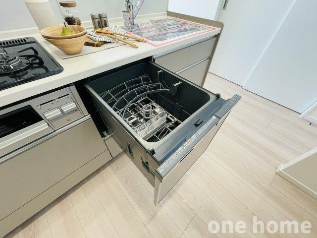 ニュー大阪ハイツの設備|◆時短のマストアイテム食器洗浄乾燥機 完備です！
◆令和7年10月室内フルリフォーム完了！手直しなしでお住まいいただけます！