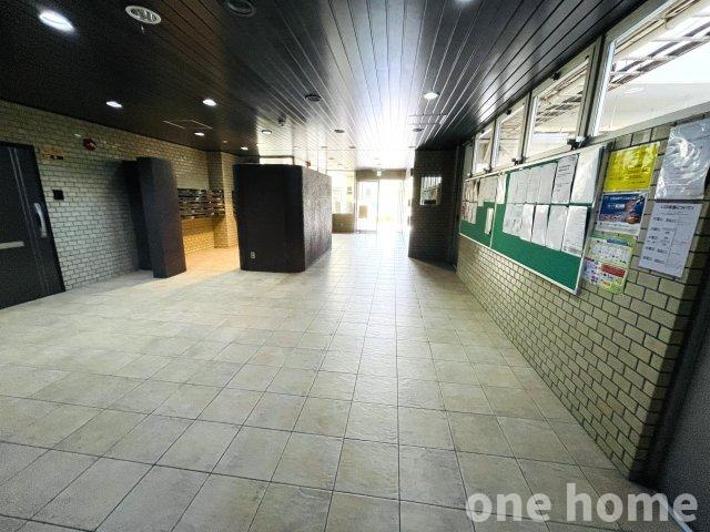 ニュー大阪ハイツのエントランス|◆広々としたエントランスです！総戸数68戸の管理良好なマンションです！
◆【onehome販売窓口】売主様→当社→お客様の関係でご内覧～商談までスムーズです!!