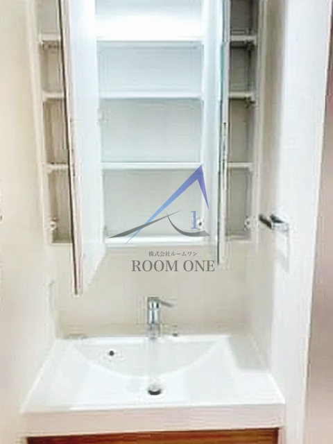 ARTESSIMO TERREの洗面所|洗面台です。