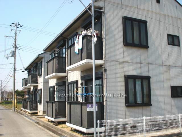 フレグランスウエストの外観