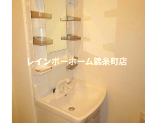 マイメゾン八幡の洗面所|※別部屋参照写真となります。