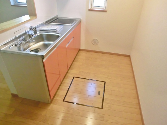 リバーサイドコートのキッチン|ゆとりのキッチンスペース！