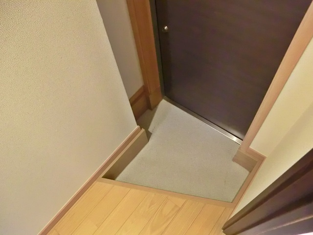 リバーサイドコートの玄関|玄関スペースです♪