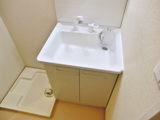 リバーサイドコートの洗面所|嬉しいシャンプードレッサー！