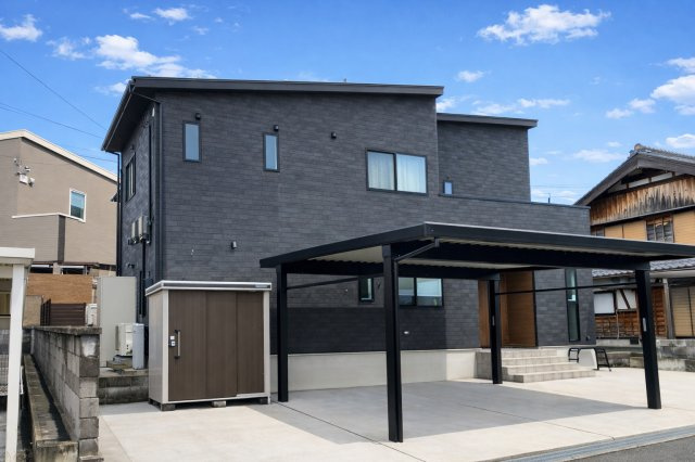 新和町中古住宅の外観