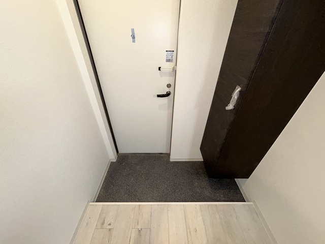 ジーメゾン大和イースト※初期費用分割あと払いサービス利用可能物件の玄関