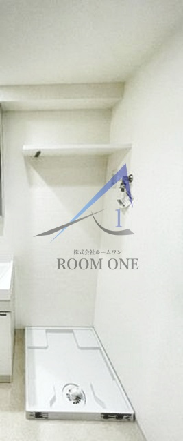 ブライズ北綾瀬の設備|洗濯機置き場です。