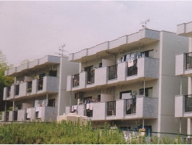 箕ノ手ハイツの外観