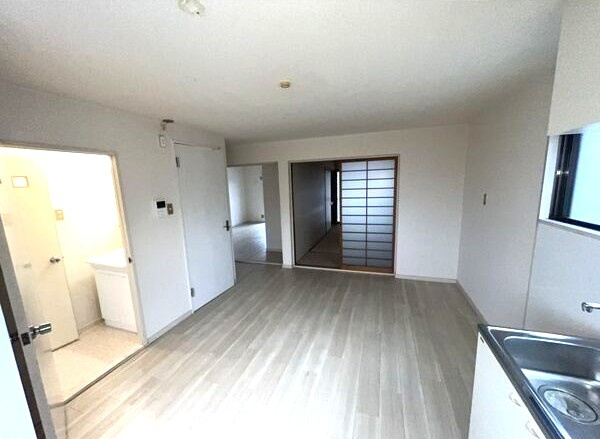 箕ノ手ハイツの居間・リビング