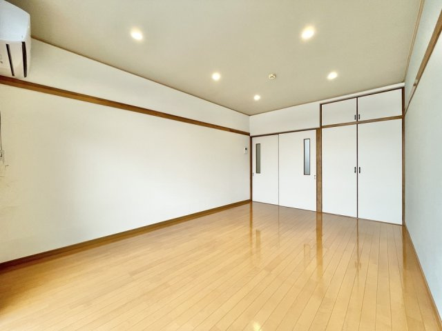 グランドハイツ富ヶ丘Ⅰの洋室