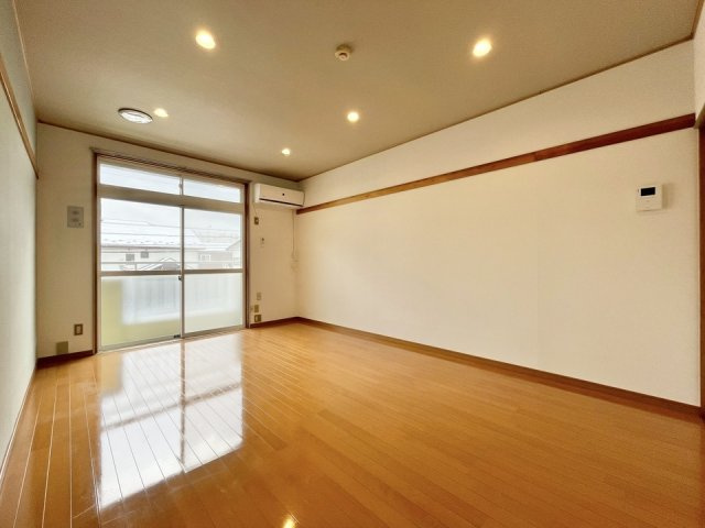 グランドハイツ富ヶ丘Ⅰの洋室|内装画像はCG加工しており家具、家電、小物類は付帯しません