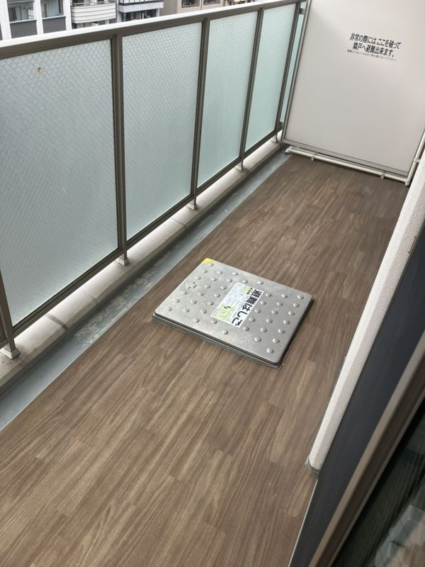 エステムコート阿波座プレミアムのバルコニー