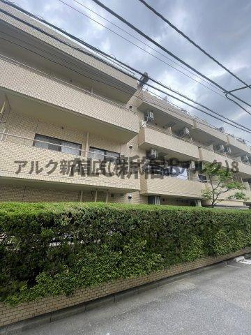 ライオンズマンション千駄ヶ谷第２の外観
