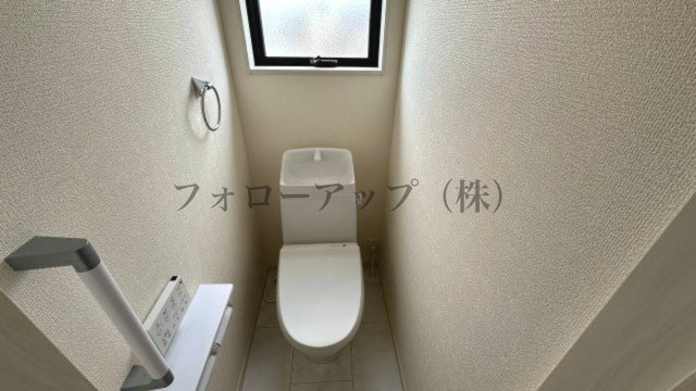 泉佐野市鶴原８期１号棟のトイレ|落ち着いたトイレです
