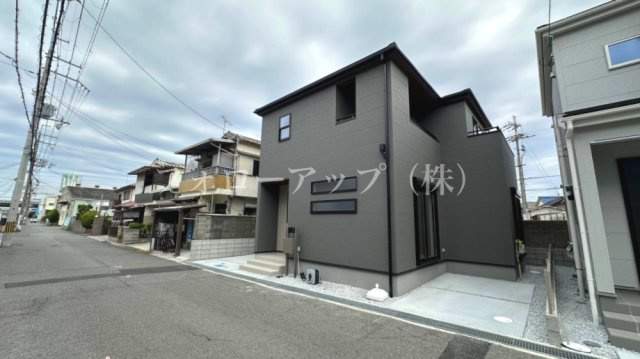 泉佐野市鶴原８期１号棟の前面道路含む現地写真|前面道路含む現地写真です